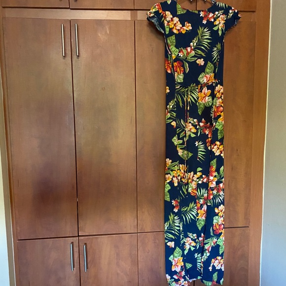Floral dress - Picture 2 of 3